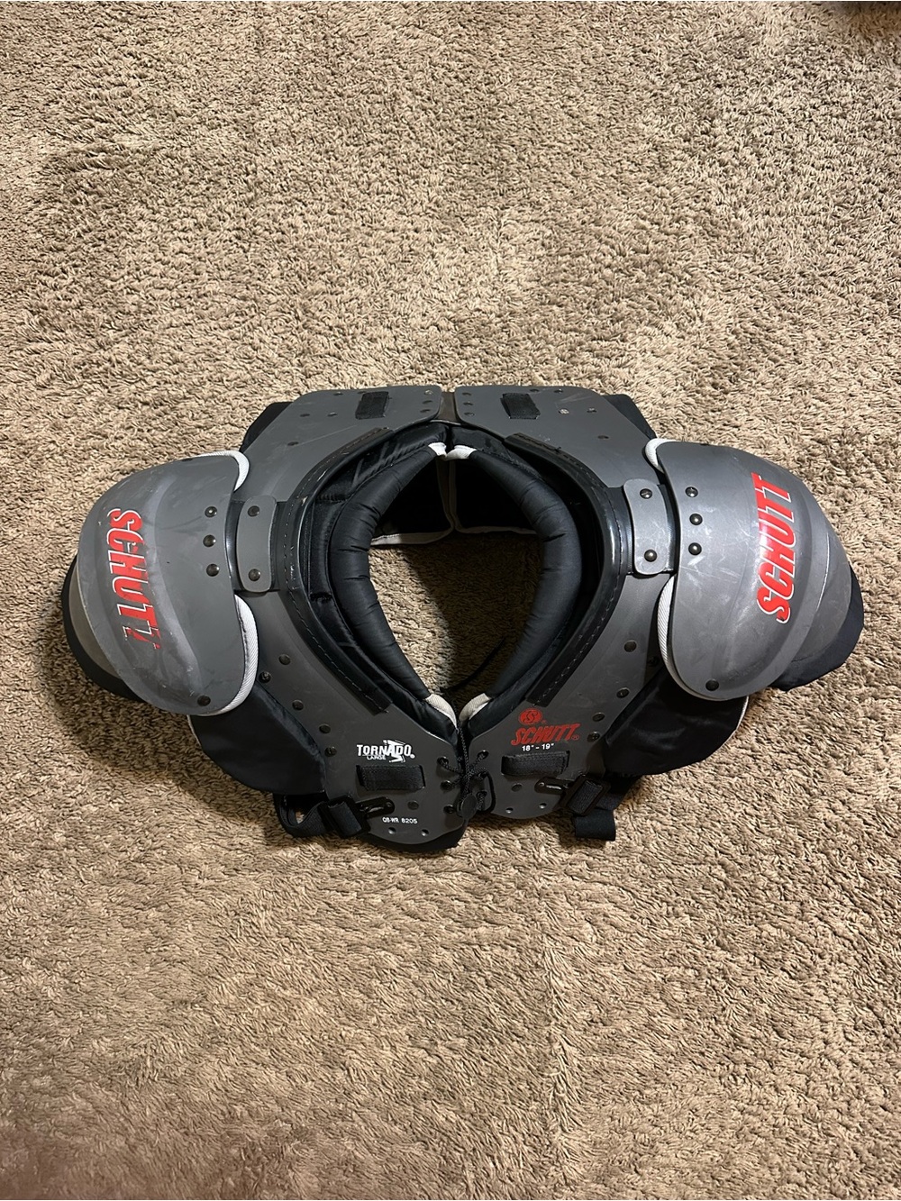 Schutt QB-WR Football Shoulder Pads